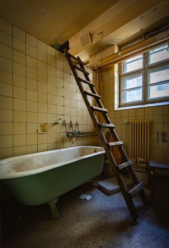 2025-02-16 Stadtbad Lichtenberg Berlin 0002